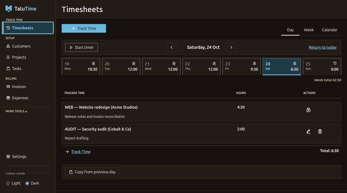The same day timesheet in TatuTime's dark theme